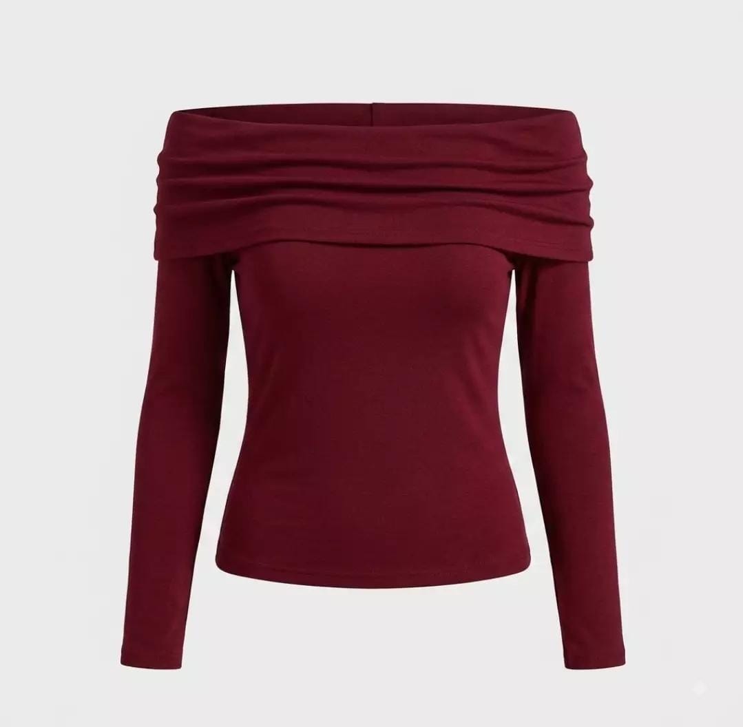 Women’s Off-Shoulder Long Sleeve Slim Fit Top Elevate your everyday style with this chic and elegant off-shoulder top. Designed with a flattering slim fit, long sleeves, and a timeless black color, it’s the perfect piece for creating effortless and stylis